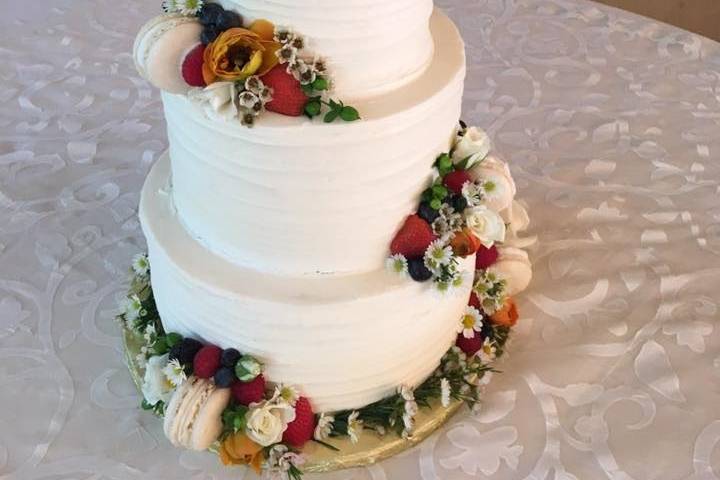 Wedding cake florals