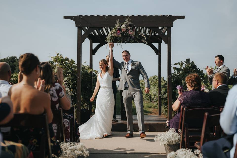 Vineyard Pavilion Ceremony