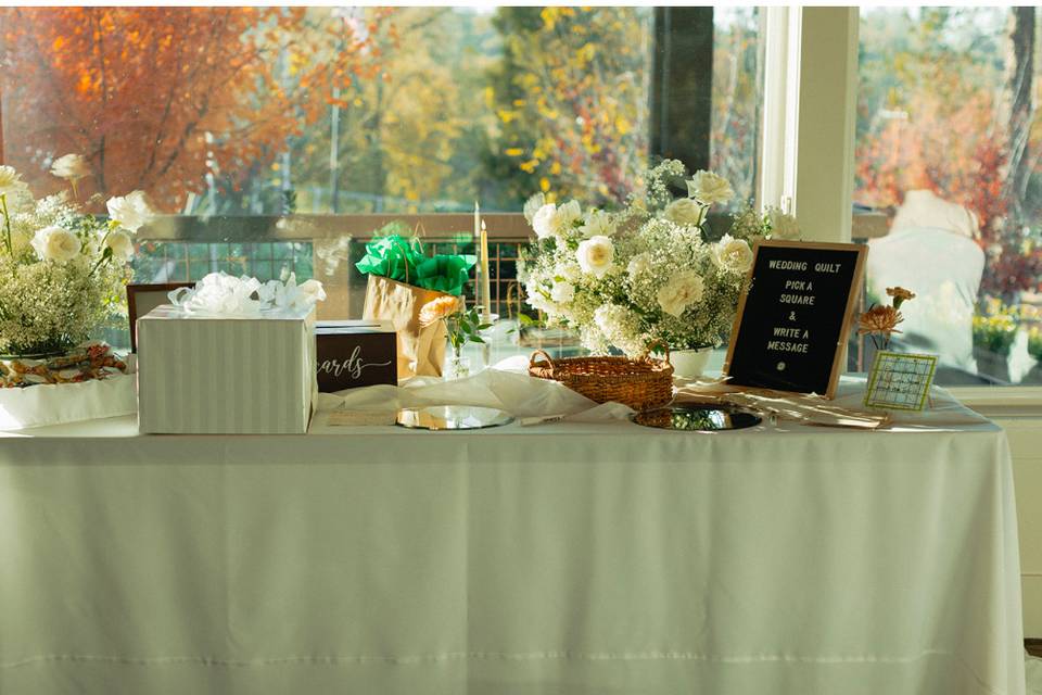 Welcome Table