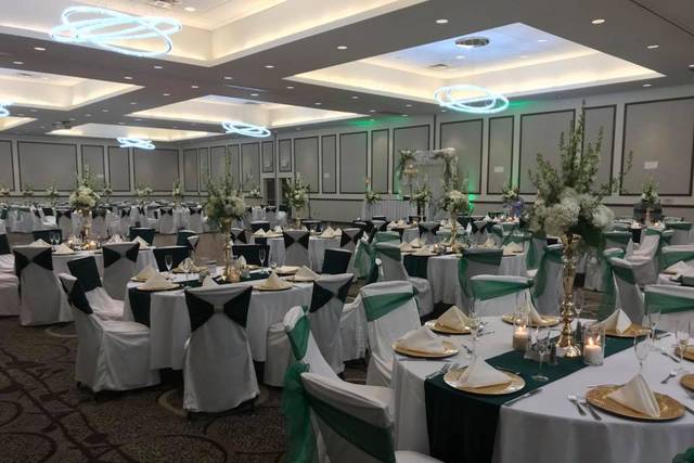 Wedding layout in the ballroom