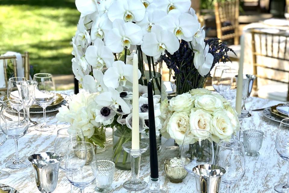 White and green centerpieces