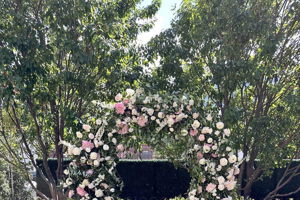 White and pink arch