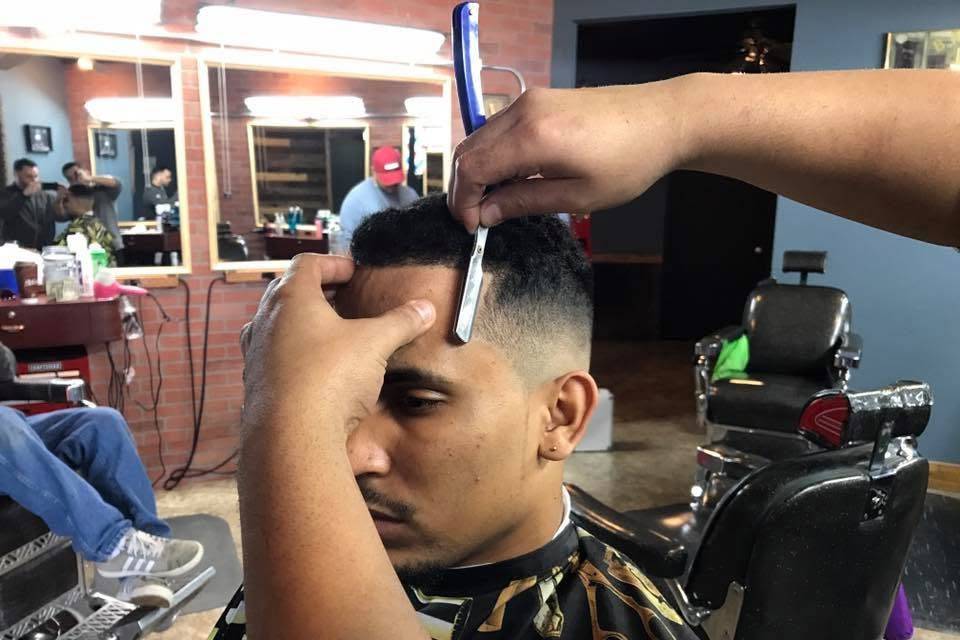 Lions Den Barber Lounge subsidiary of gran phinale apprentice academy