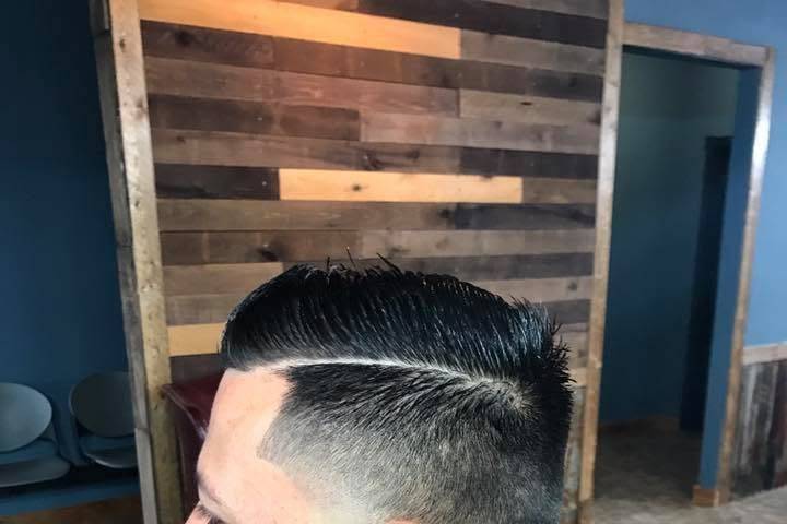 Lions Den Barber Lounge subsidiary of gran phinale apprentice academy
