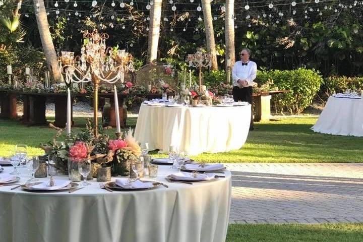 Naples Wedding Catering by Friscos
