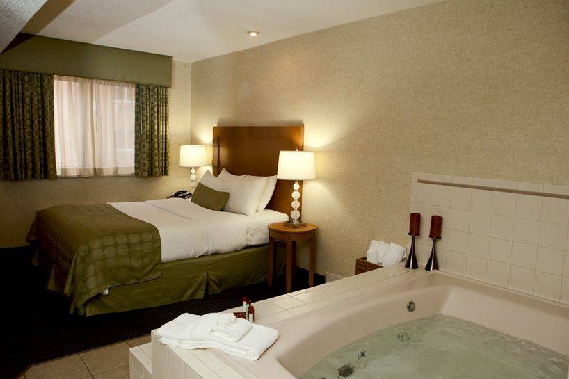 Complimentary Jacuzzi Suite for the Bride and Groom!