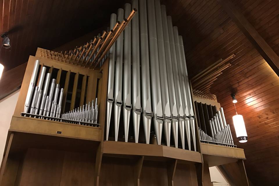 Sanctuary pipe organ