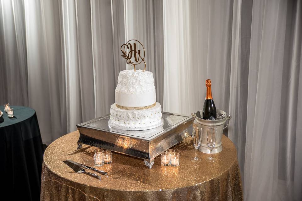 Cake display