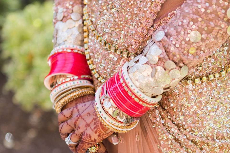 Brides Hands