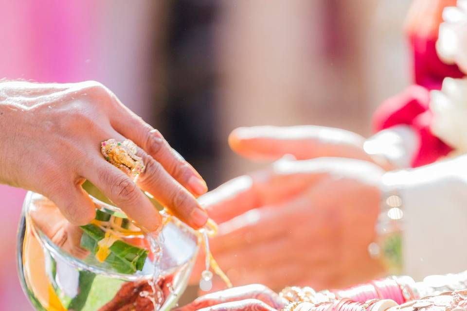 Brides Hands Indian Ceremony