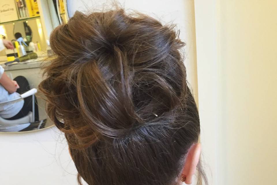 Messy bun