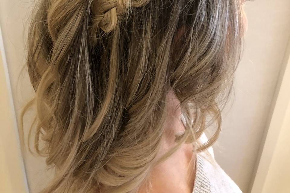 Pulled out braidw/oose waves