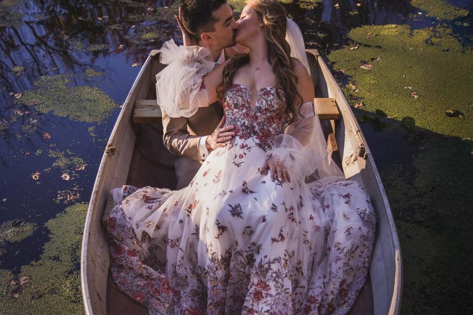 Hazelwood boat wedding