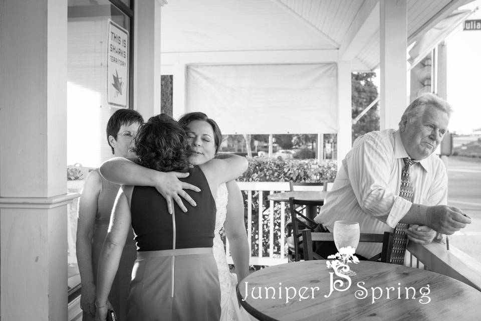 Juniper Spring Photography