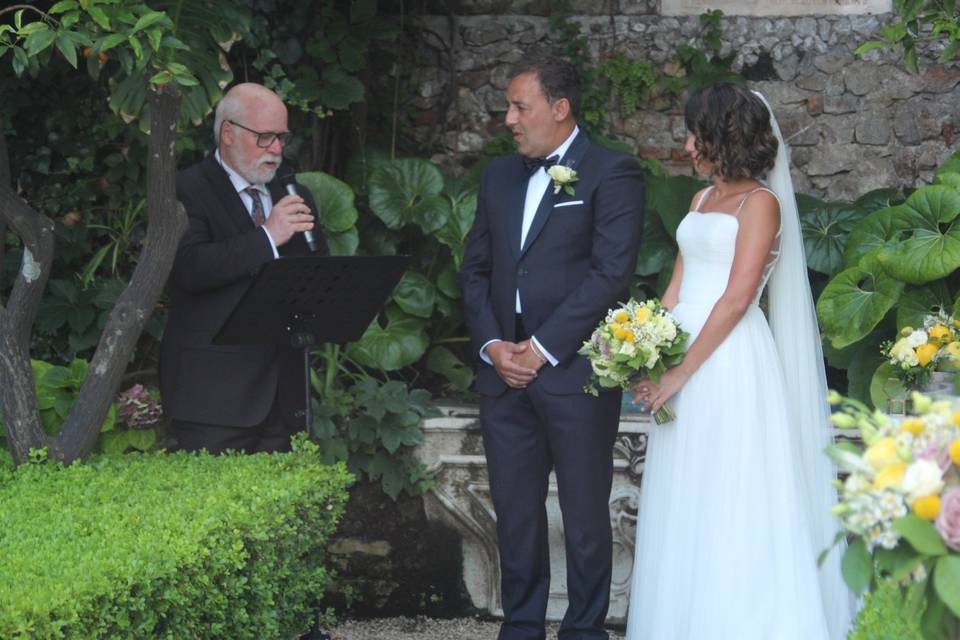 Garden wedding in Taormina