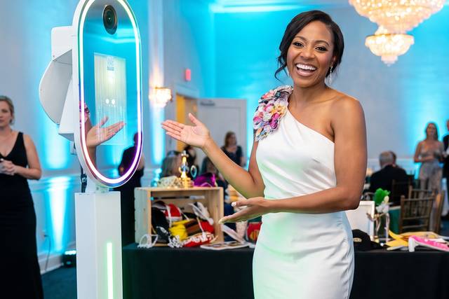 Bridesmaid at the photo booth
