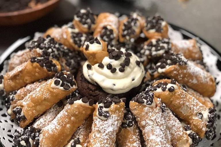 Delicious cannoli