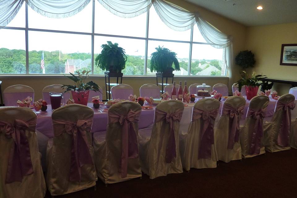 Lavender table setup