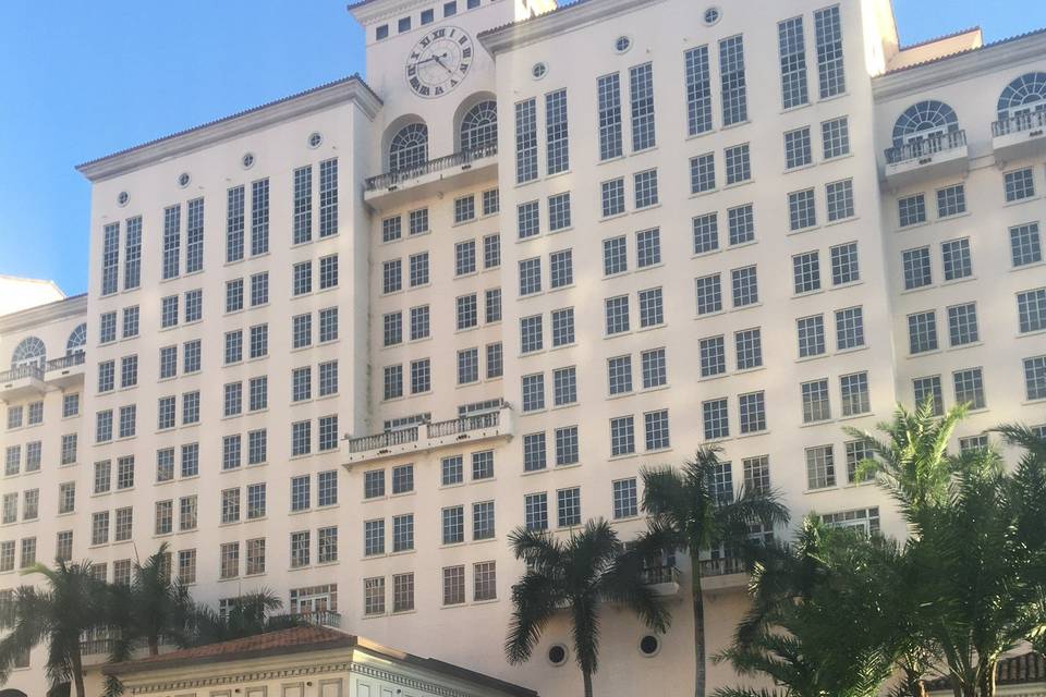 Hyatt Regency Across Alhambra