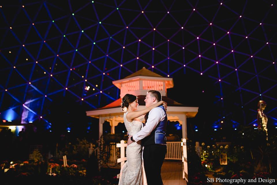 Dancing in the Show Domes