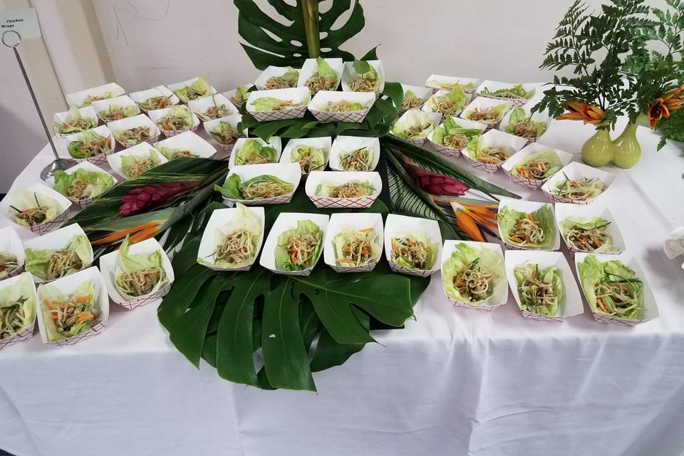 Chicken lettuce wrap display