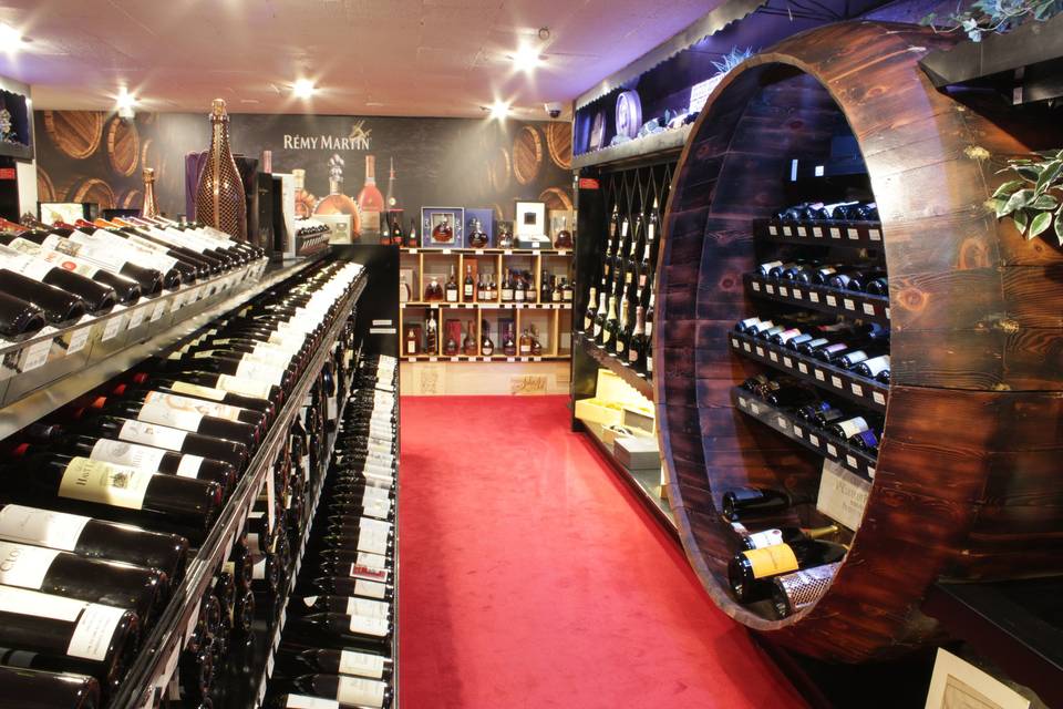 Cellar France shelf & champagne
