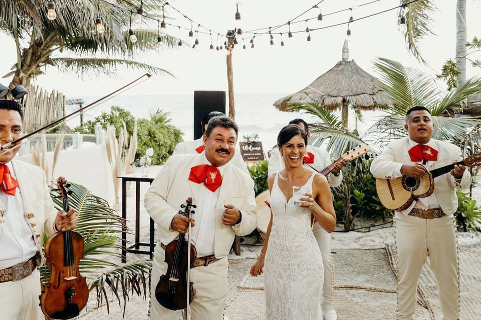 L&L Your Wedding Planner Tulum