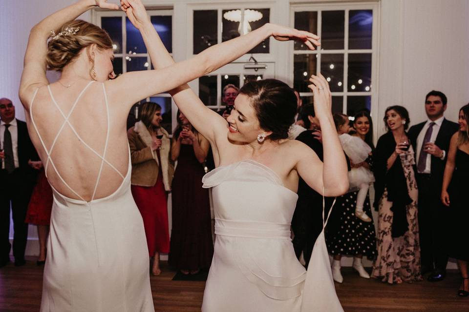 Brides getting down!