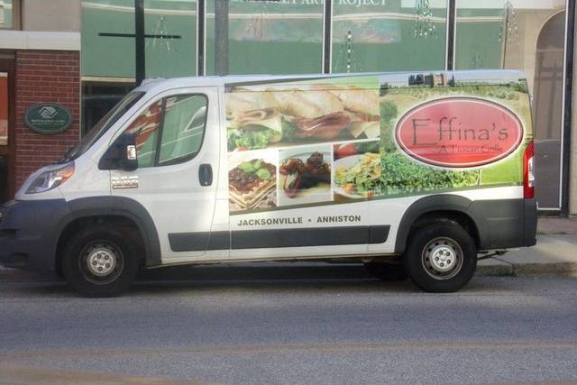 Effinas Tuscan Grille's food service