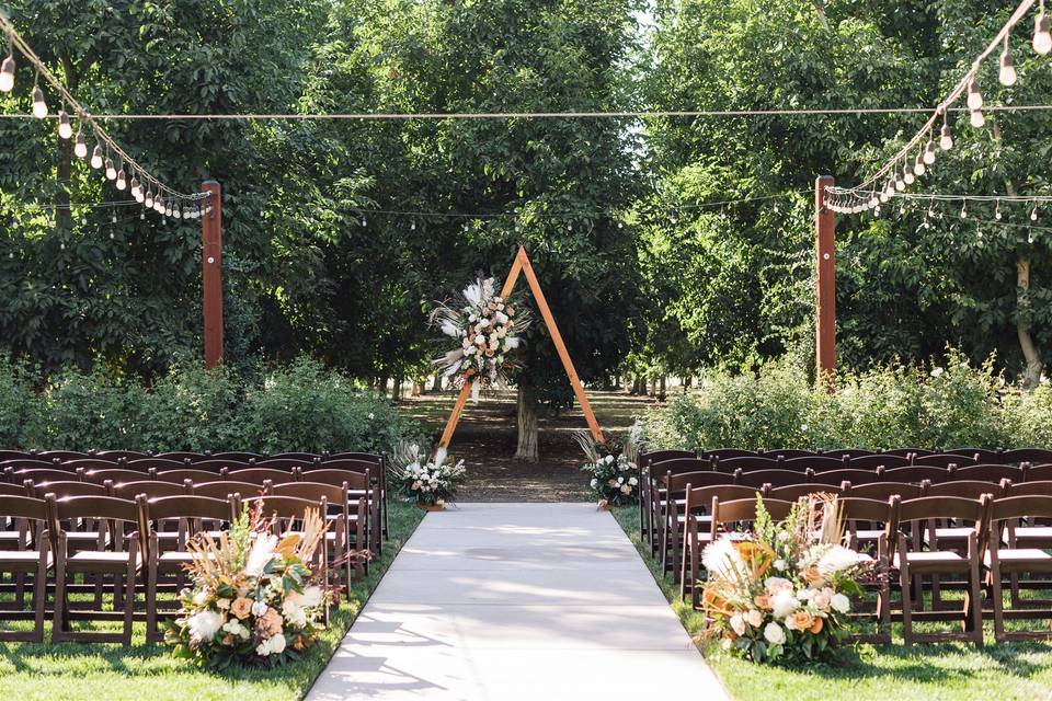 A unique ceremony arch