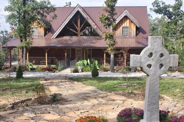 Azalea Falls Lodge