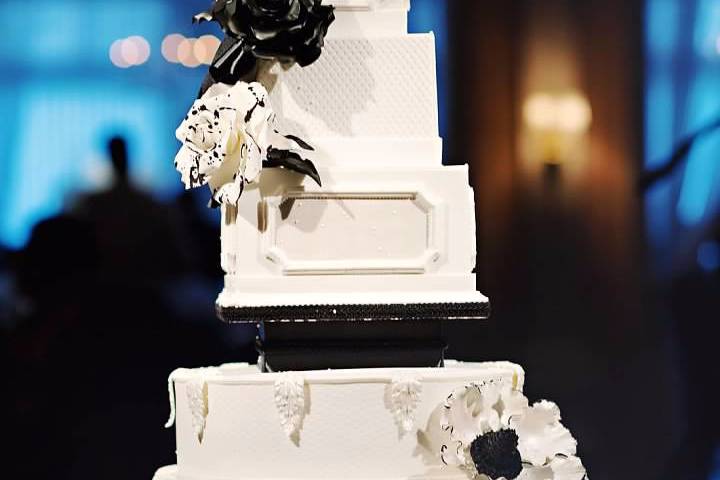 Black and White Wedding Cake