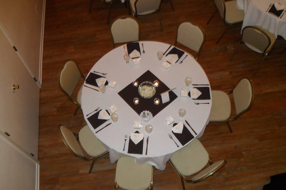 Black and White Wedding Guest Table