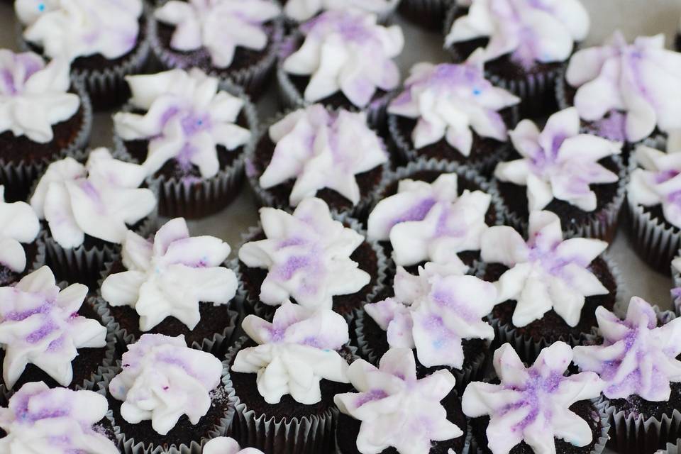 Mini Floral Cupcakes