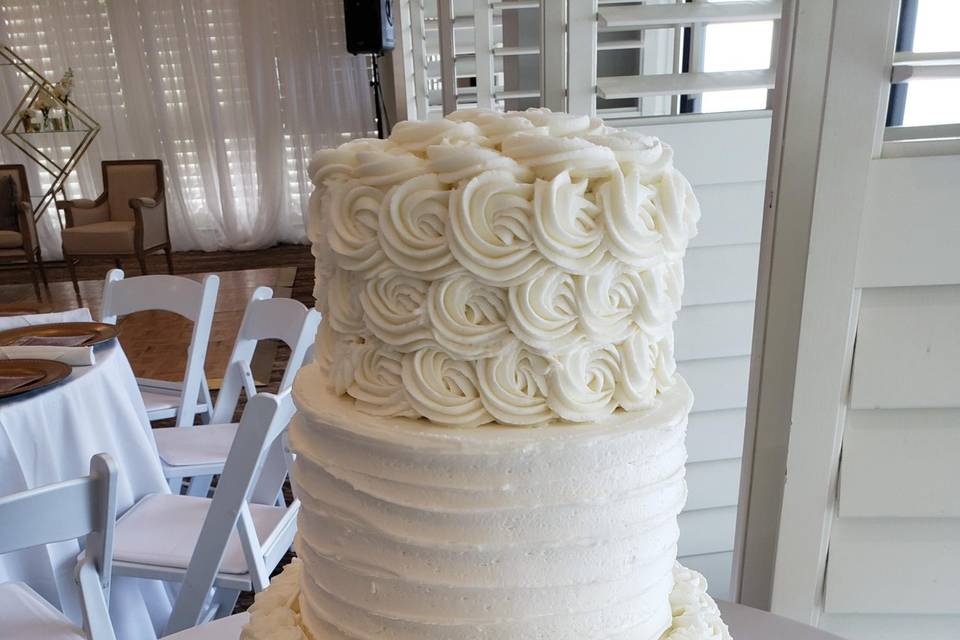 Rosette Ribbed Cake