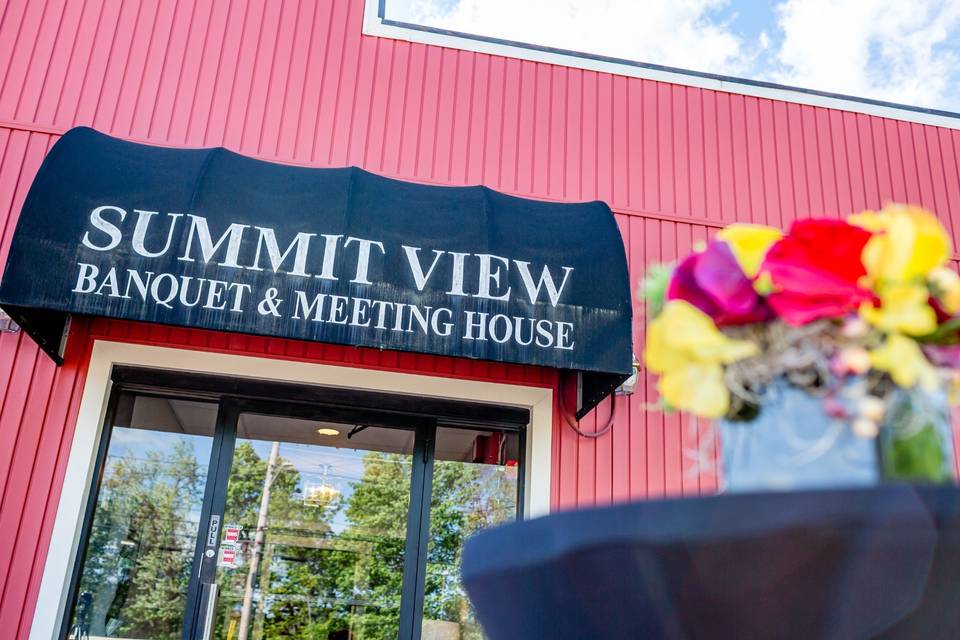 Summit View Banquet and Meeting House & Hamels Creative Catering