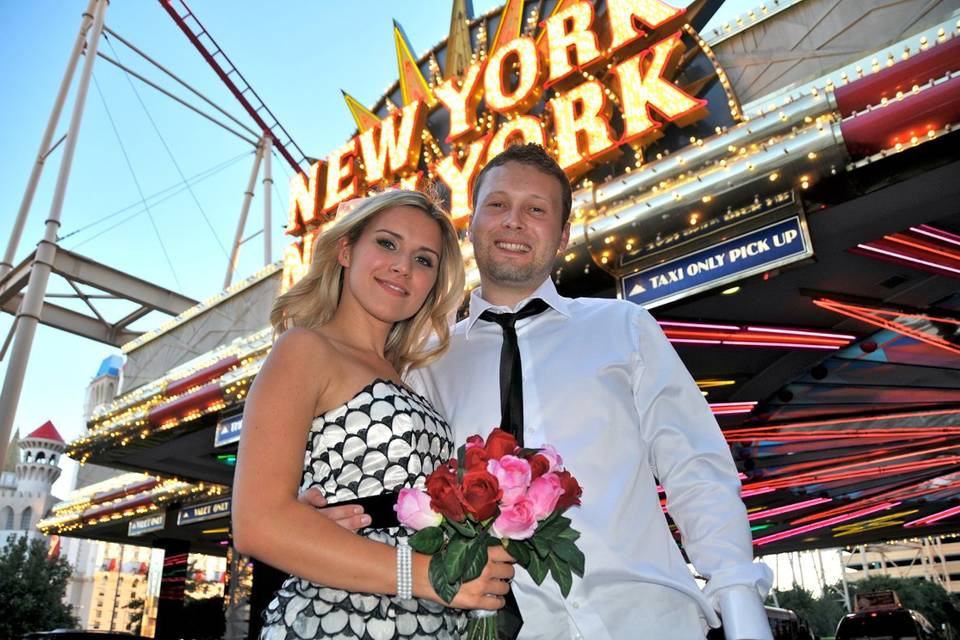 Las Vegas Sign Wedding