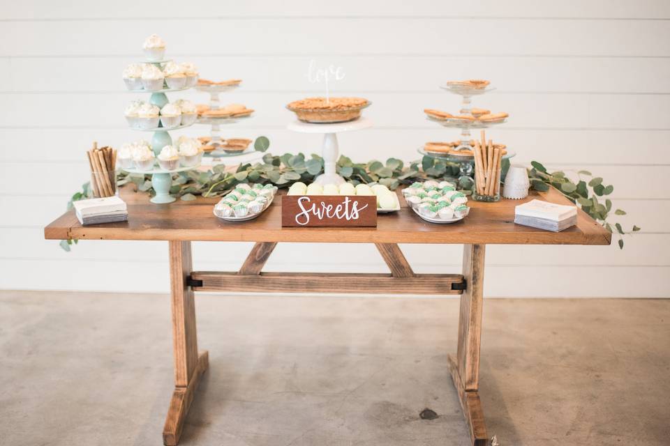 Wedding table setup