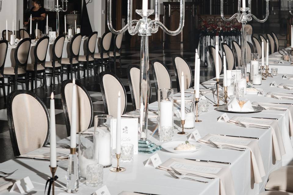 Dramatic Centerpieces