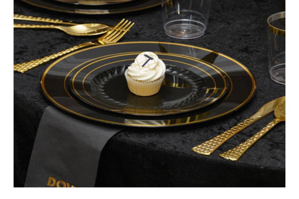 Gatsby inspired table decor