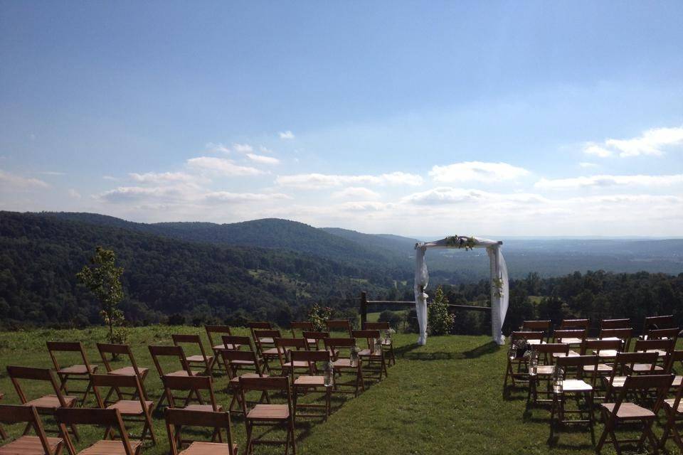 Outdoor wedding space