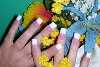 AFTER SCULPTED PINK AND WHITE