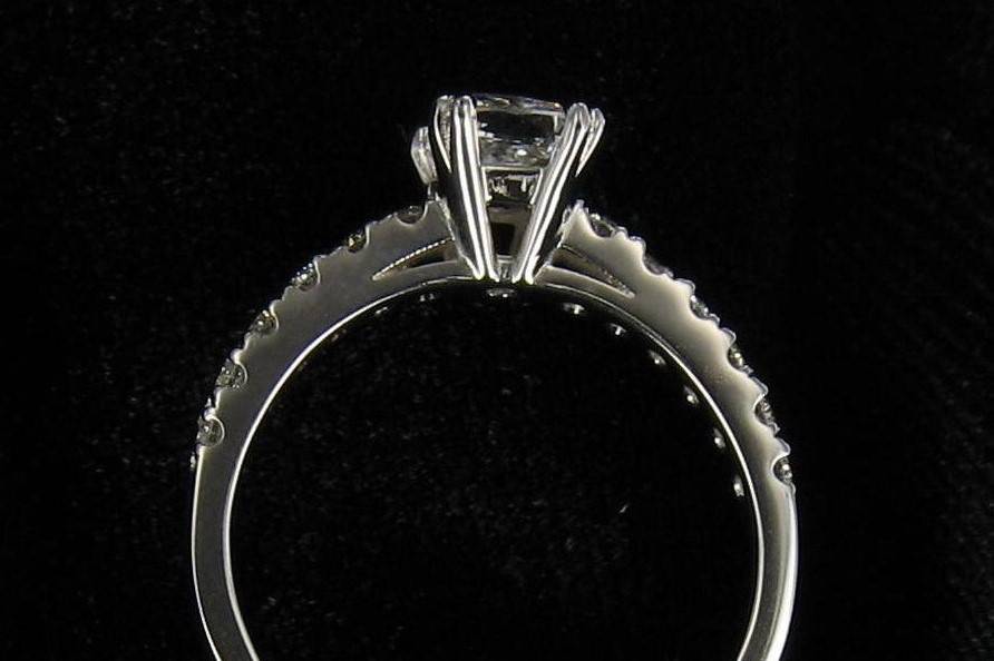 14k white gold with diamonds