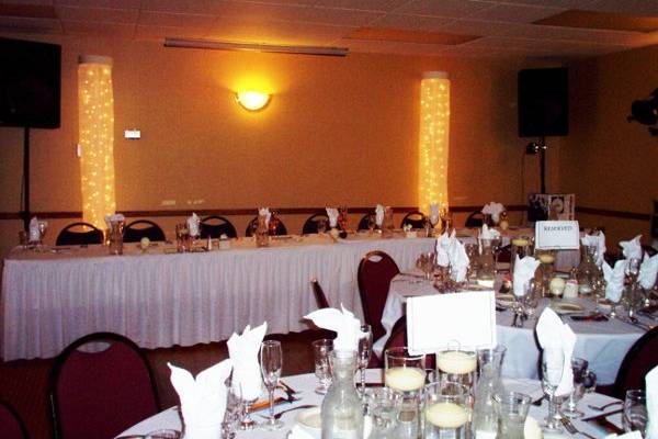 Head table