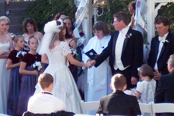 With the departure of the heat, weddings rule the beautiful days of fall on the desert.