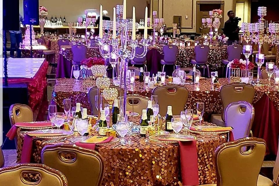 Glittery tablecloths at Valley Mansion