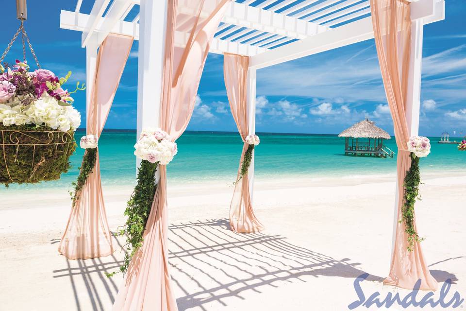 Gorgeous beachfront wedding!