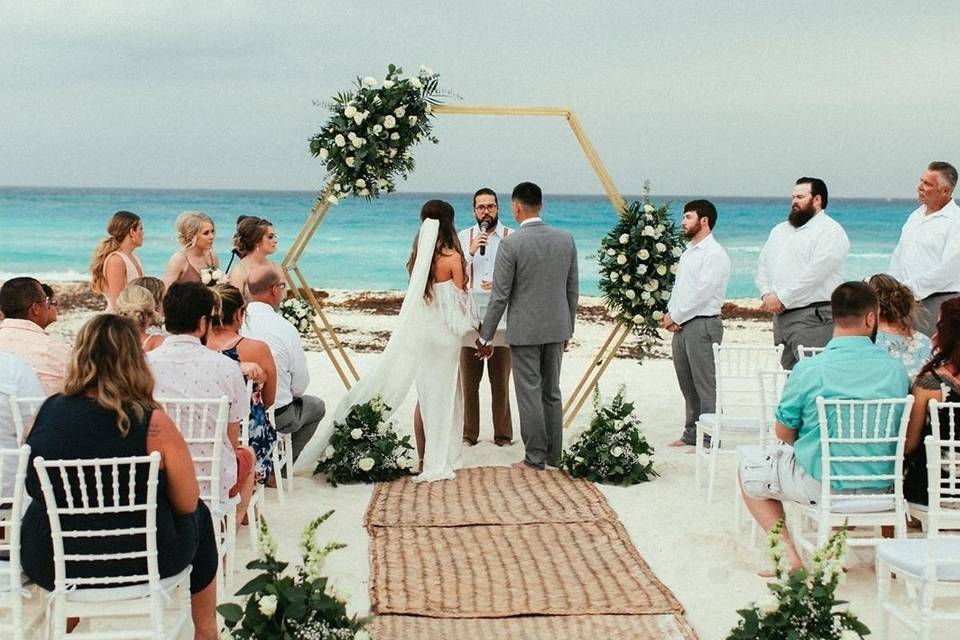 Cozumel Wedding Officiant - Officiant - Cancun, MX - WeddingWire