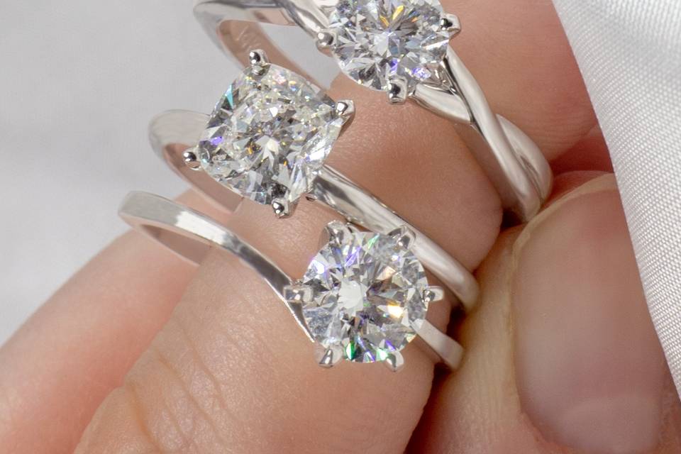 3 solitaire white-gold rings