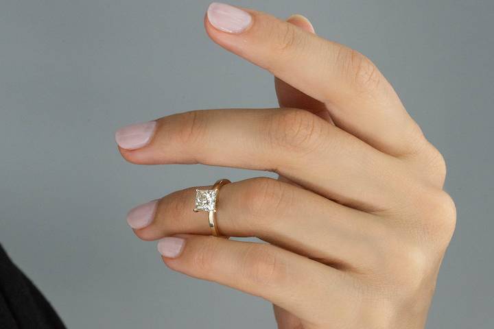 Classic 4 Prong Solitaire Ring